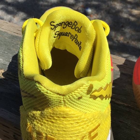 Nike Kyrie 5 SpongeBob Edition - Picture 3 of 3